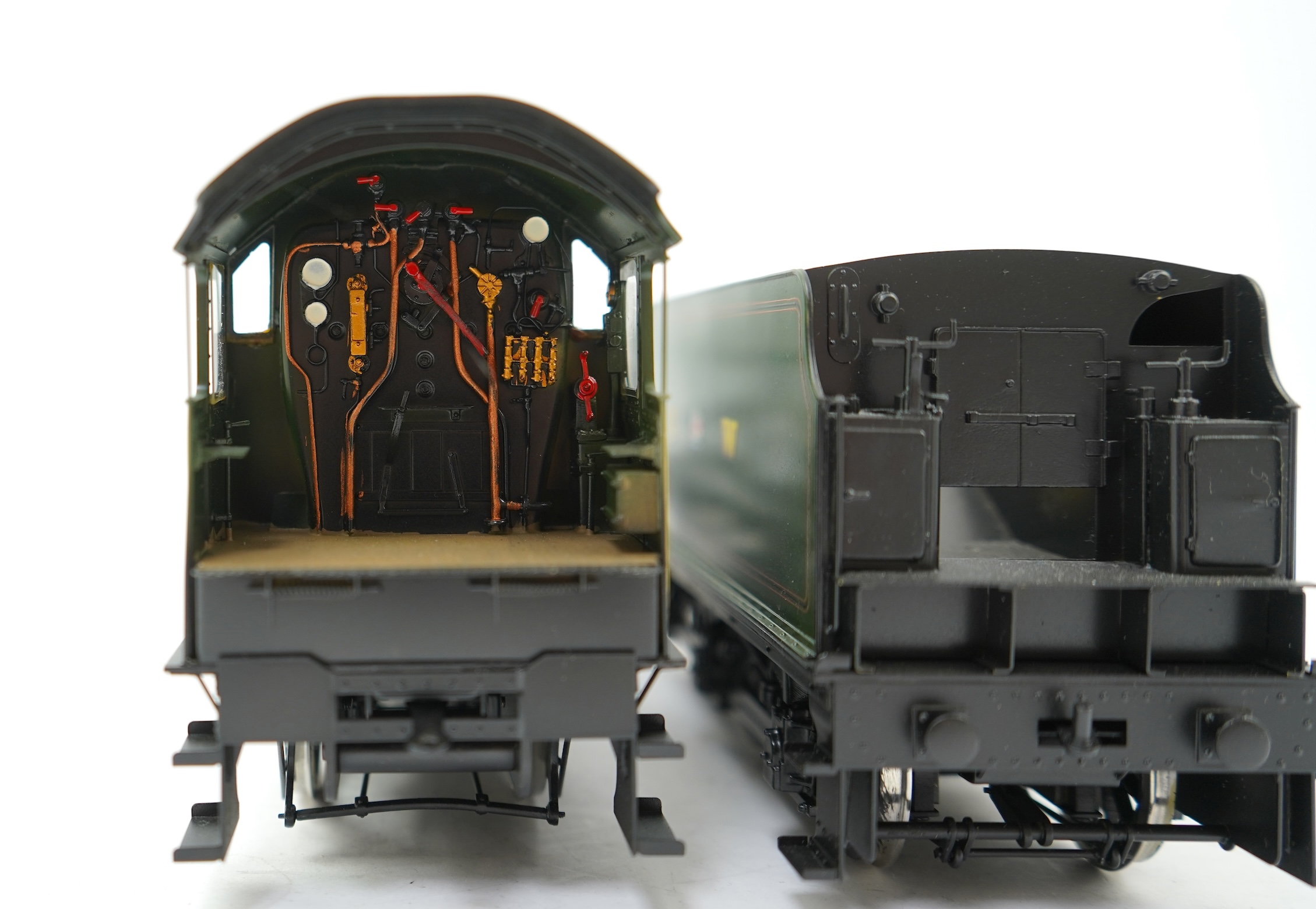 An 0 Gauge Tower Models, Blackpool, made in Sancheng China, model of GWR Castle Class, Earl Bathurst 5051, 4-6-0 tender locomotive, powered for two rail operation.